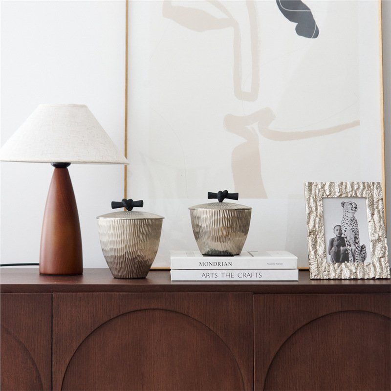 India light luxury silver line - đánh giá và giá Decor Lighting India